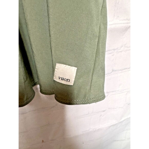 Vuori Women’s Villa Tank Top in Pistachio Green Medium Racerback - Picture 3 of 8